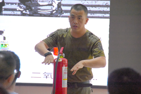DUOBAO.COM多宝体育(中国大陆)科技公司防雷开展消防培训学习