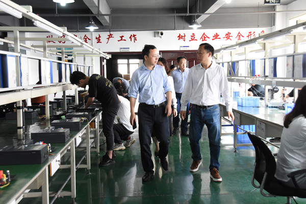 长沙市政协领导一行走访调研委员企业-DUOBAO.COM多宝体育(中国大陆)科技公司