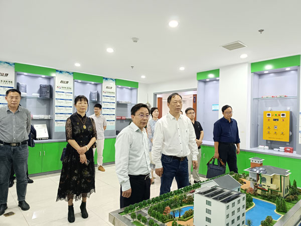 湖南省政协副主席、民建湖南省委会主委赖明勇莅临DUOBAO.COM多宝体育(中国大陆)科技公司走访调研